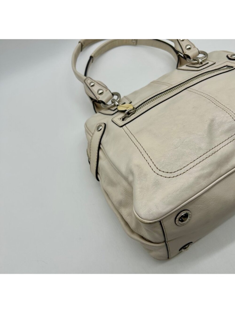 Coach White Soho Leather Satchel - Picture 9 of 11